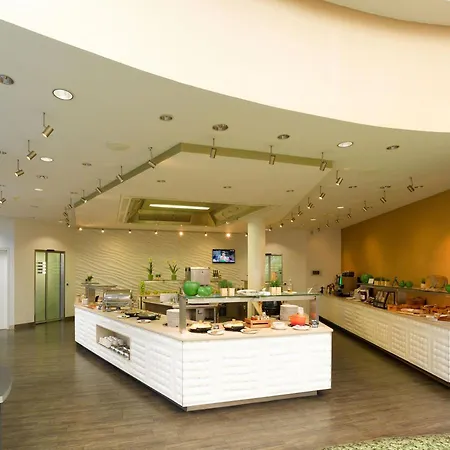 By Ihg Hotel
