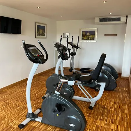 By Ihg 4* Stuttgart