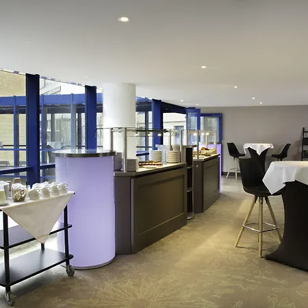 Ξενοδοχείο By Ihg 4*