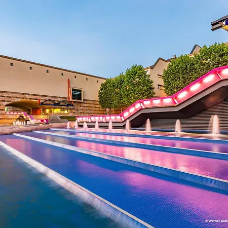 By Ihg 4*