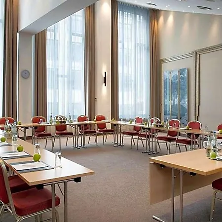 Hotel By Ihg Stuttgart