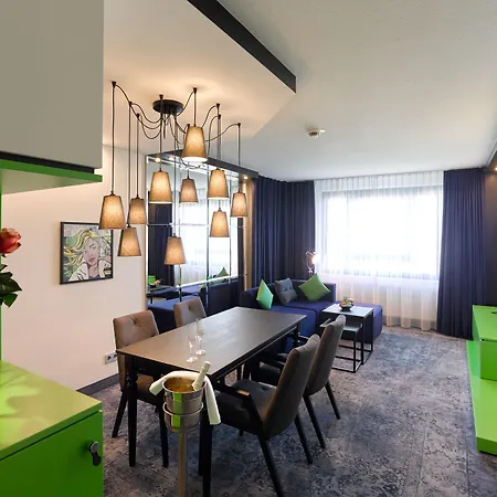 By Ihg Hotel 4*