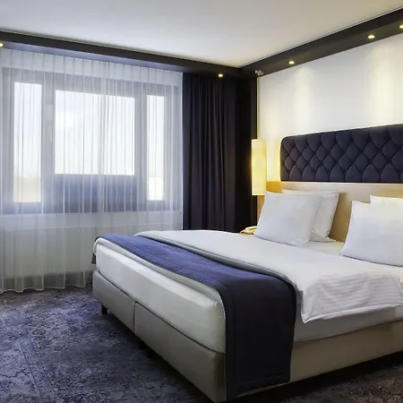 Hotel By Ihg 4*